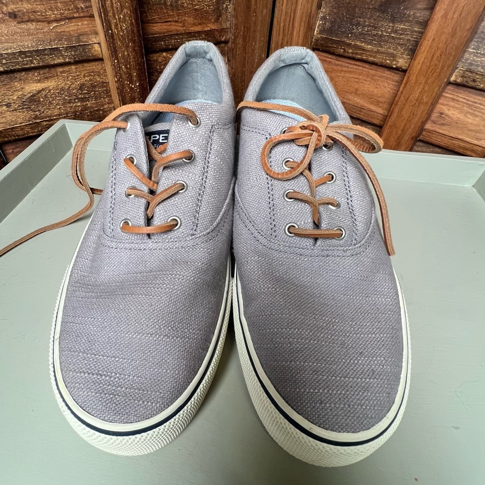 Sperry Men's Canvas Lace-Up Sneakers with Brown leather Laces. Stylish!!!!